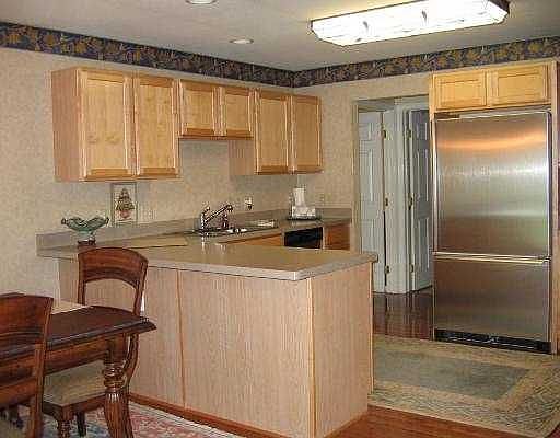 3rd image of 4423 W Park Ct