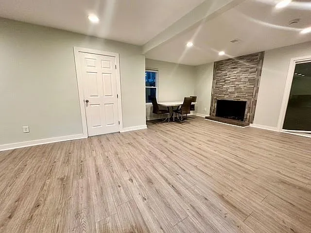 3 bed, 2.5 bath, 1536 sqft, $2,200 — Photo 2