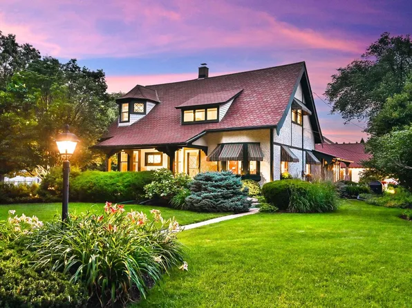 8028 Warren AVENUE, Wauwatosa, WI 53213