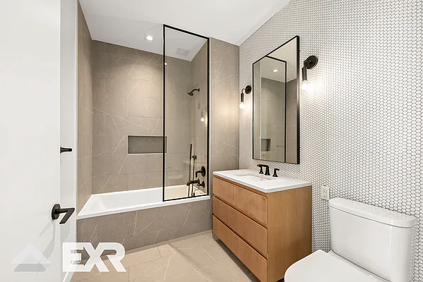 Rented by EXR | media 8