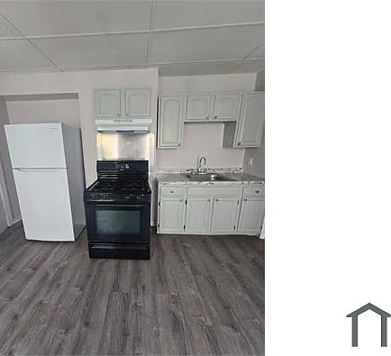 2 bed, 850 sqft, $2,400 — Photo 2