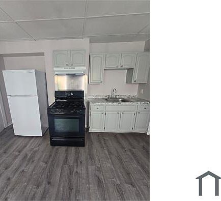 2nd image of 52 Blue Hill Ave #U2