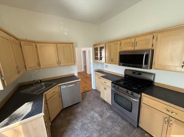 254 Spring St APT 2, Portland, ME 04102