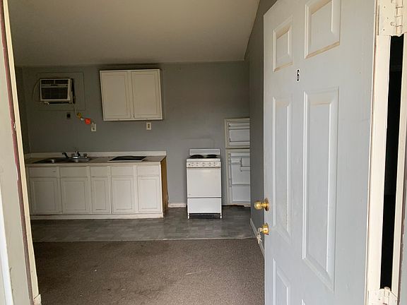 3rd image of 2443 Highway 190 E APT 6