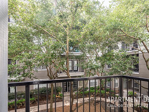 5th image of 3009 Memorial Ct #224