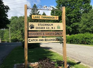 73 Lake Shore Rd E, Stockholm, NJ 07460