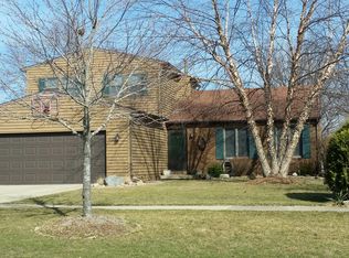 602 N Dianne Ln, Mahomet, IL 61853