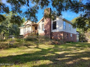 9107 Bayou Cumbest Rd, Moss Point, MS 39562