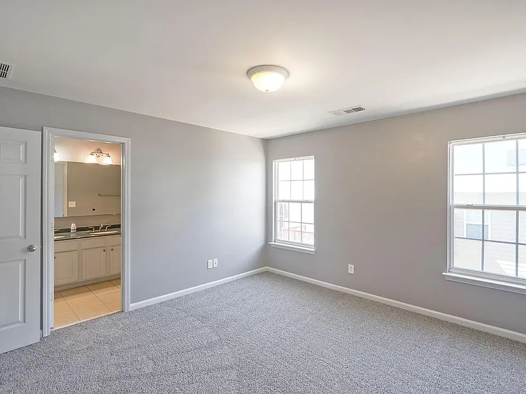 2217 Landing Walk Dr — Photo 16