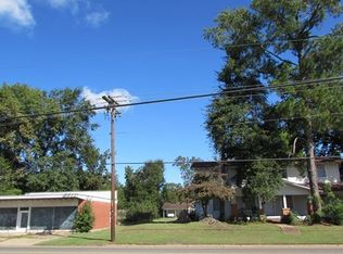 611 Shelbyville St, Center, TX 75935