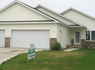 3674 Balsam Cir, Grand Forks, ND 58201