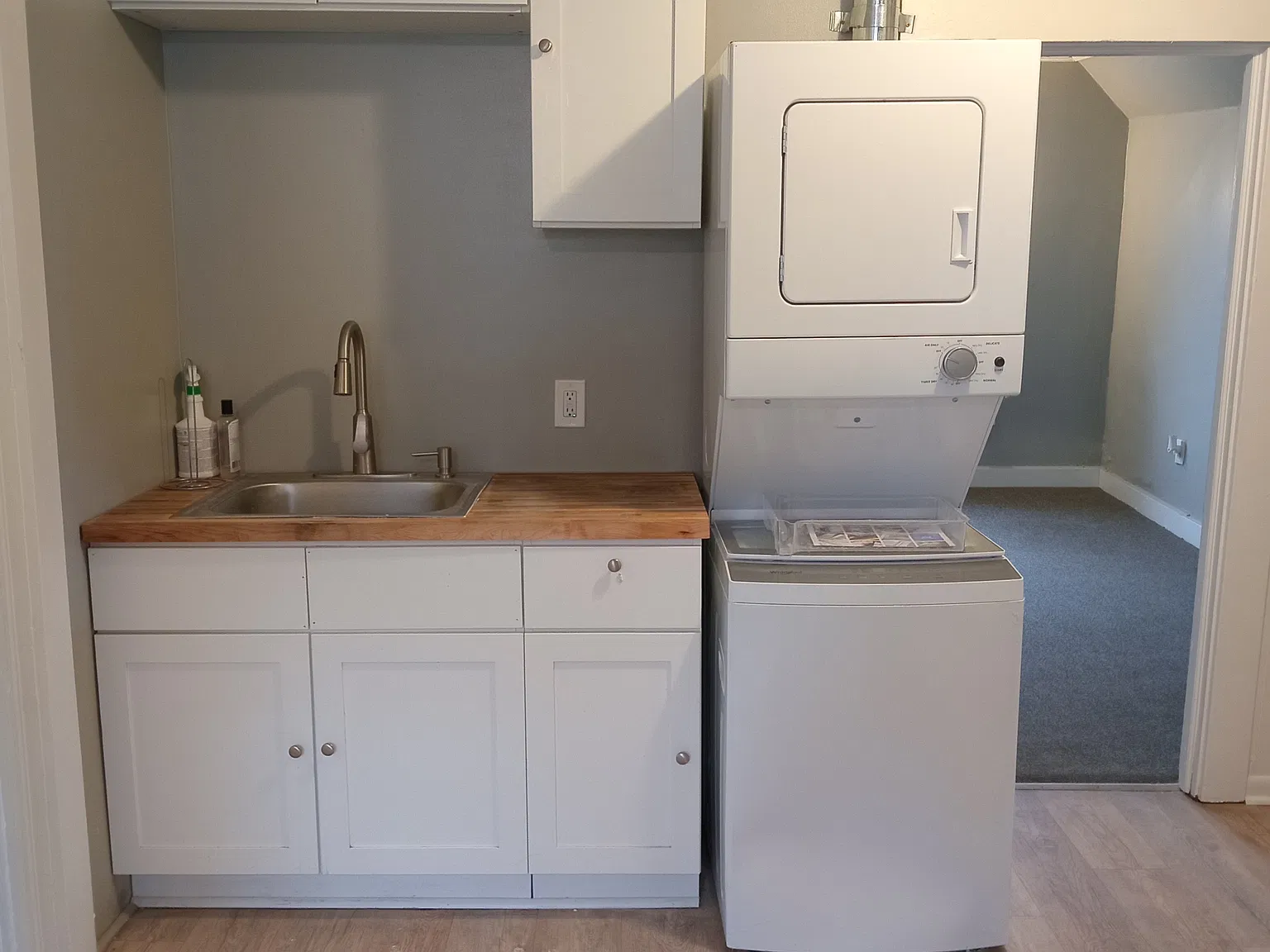 3 bed, 1100 sqft, $1,800 — Photo 2
