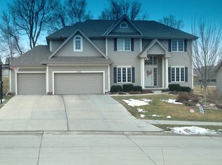 17717 Shirley St, Omaha, NE 68130