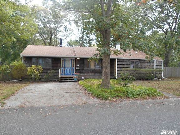 2nd image of 14 Oakwood St