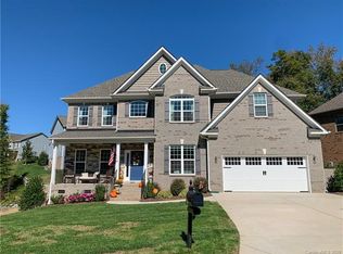 1008 Twin Pines Dr, Matthews, NC 28104