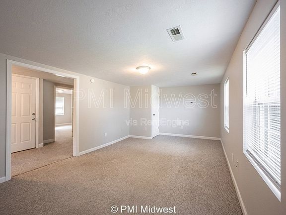 5th image of 395 E Main St #B
