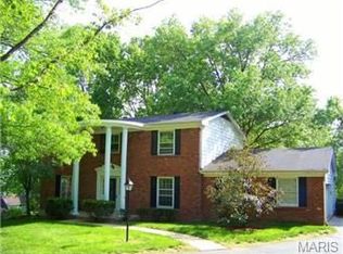 433 Whitehorse Ct, Saint Louis, MO 63131