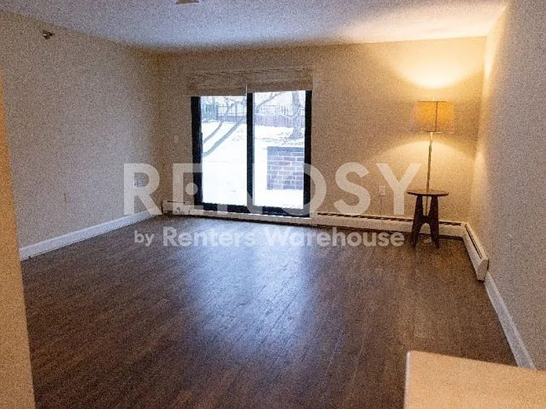 6615 Lake Shore Dr S #115 — Photo 12