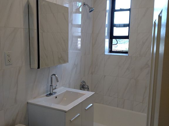 3rd image of 6384 Saunders St #5M