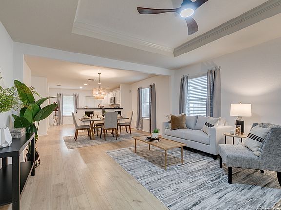 3rd image of 8934 Oakwood