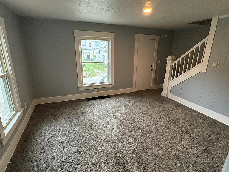 11 Courtland Dr — Photo 8
