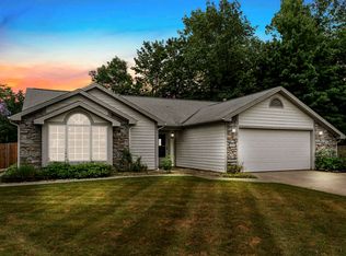 2808 Shady Hollow Pl, Fort Wayne, IN 46818