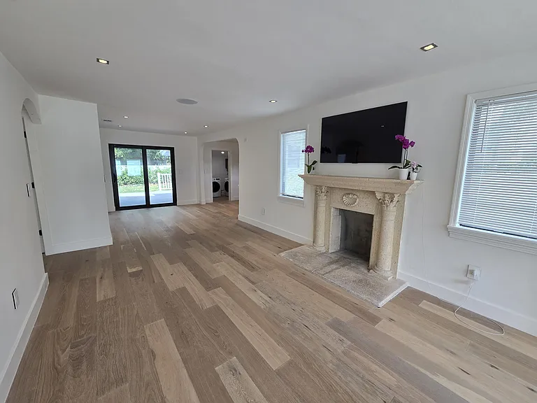 3809 S Olive Ave — Photo 4