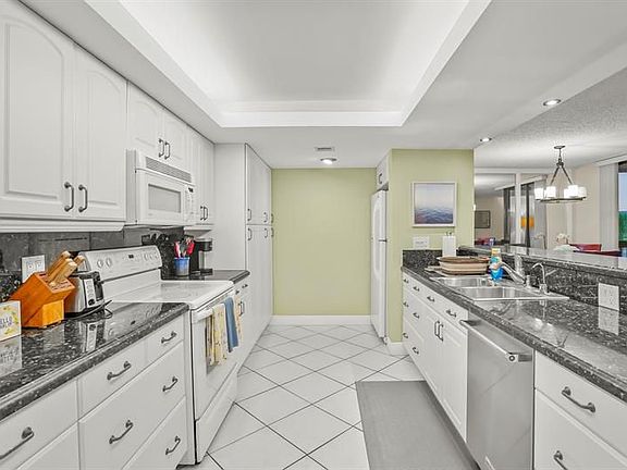 4th image of 750 Egret Cir APT 6303