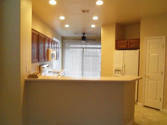 4th image of 3732 E Canyon Crest Ave