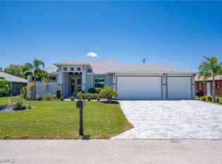 1210 SE 37th Terrace Cpe, Coral, FL 33904