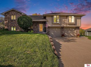 3058 Westridge Dr, Blair, NE 68008