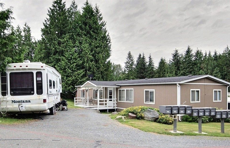 1st image of 9206 12th Pl SE