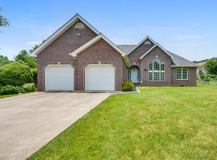 2258 Rock Springs Rd, Kingsport, TN 37664