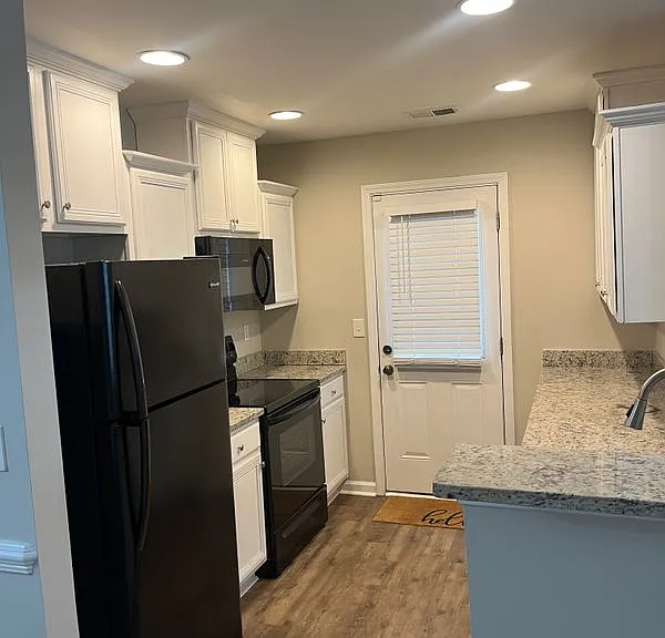 2184 Olmadison Vw — Photo 2