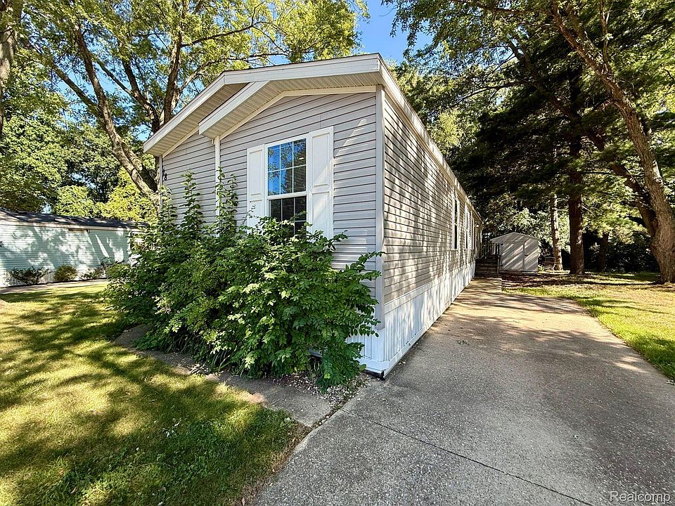 1st image of 10450 6 Mile Rd Lot 18