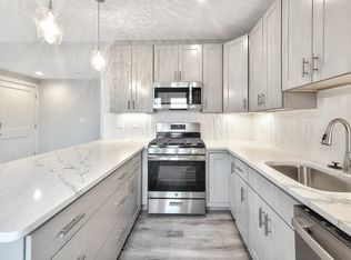 192 Paris St APT 3, Boston, MA 02128