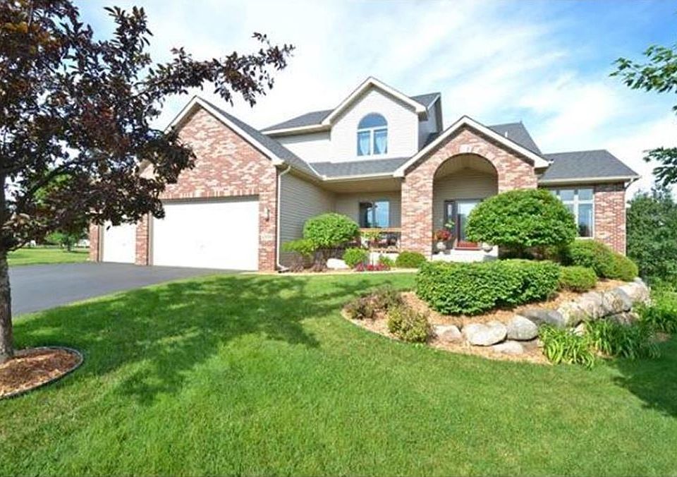1st image of 4910 Ladyslipper Ave N