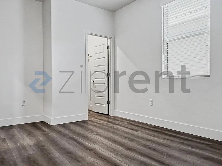 10568 Trill Way — Photo 27
