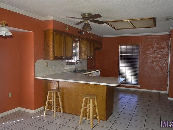 4th image of 14118 Forest Glen Ln