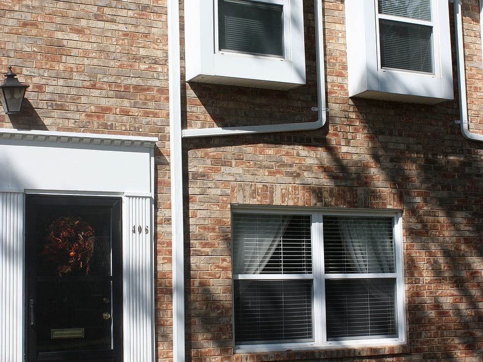 1st image of 406 Colony Woods Dr