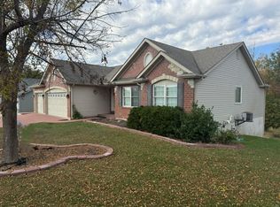 14 Millstone Lake Dr, Winfield, MO 63389