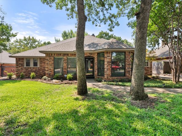 Home for Sale in Arlington TX