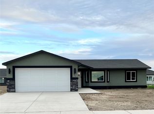 913 Q St SW, Quincy, WA 98848