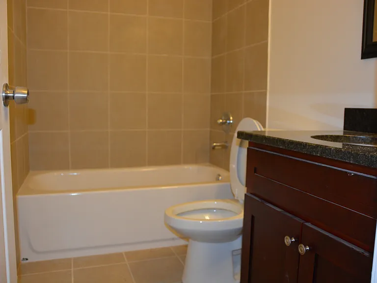 2429 W Flournoy St #W FLOURNOY — Photo 17
