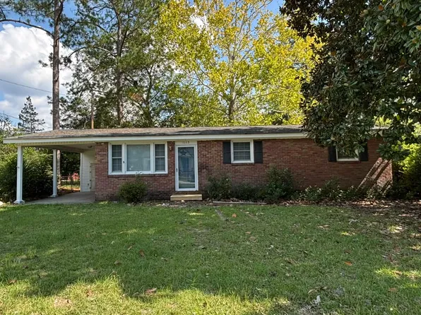 1113 Howle St, Hartsville, SC 29550