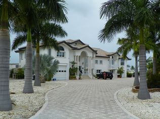820 Shelter Bay Dr, Key Colony Beach, FL 33051