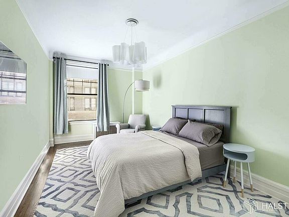 5th image of 2600 Broadway #10B