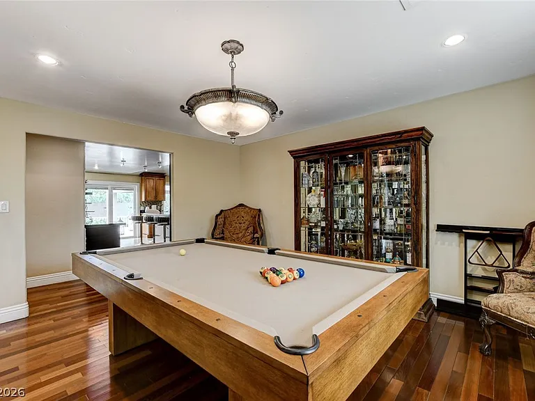 7001 Alamitos Cir — Photo 18