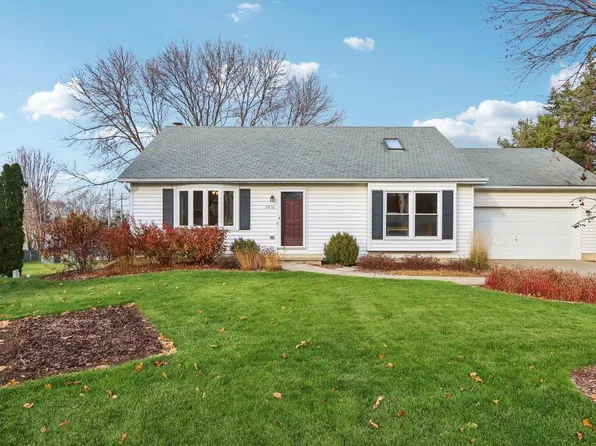 5816 Chesapeake Circle, Fitchburg, WI 53719