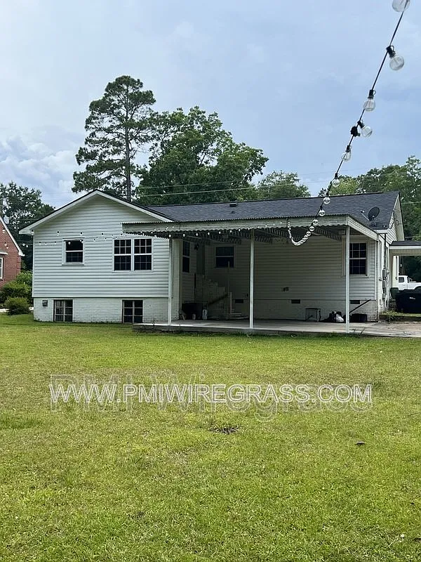 3 bed, 2.0 bath, 2036 sqft, $1,550 — Photo 2